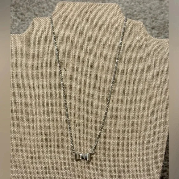 Kate Spade Silver Bow Necklace 18” - Picture 3 of 6